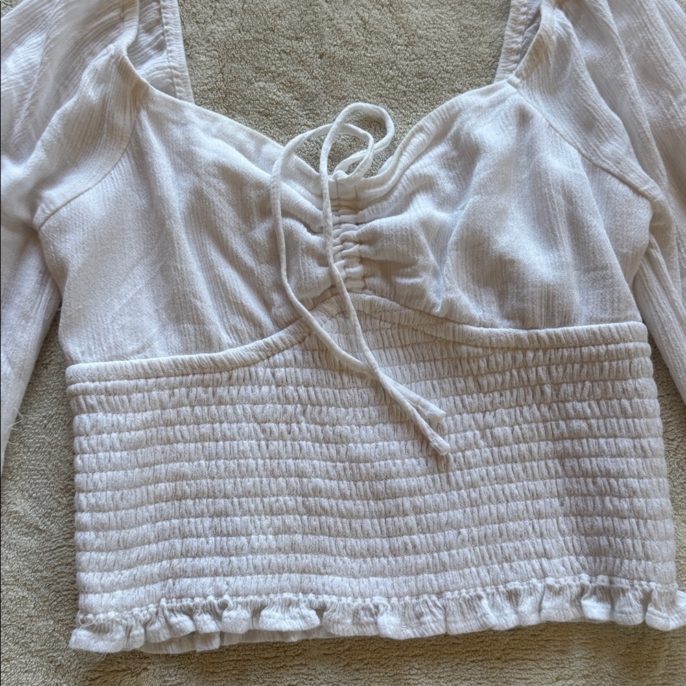 Hollister White Long Sleeve Crop Top NWT - Picture 3 of 6